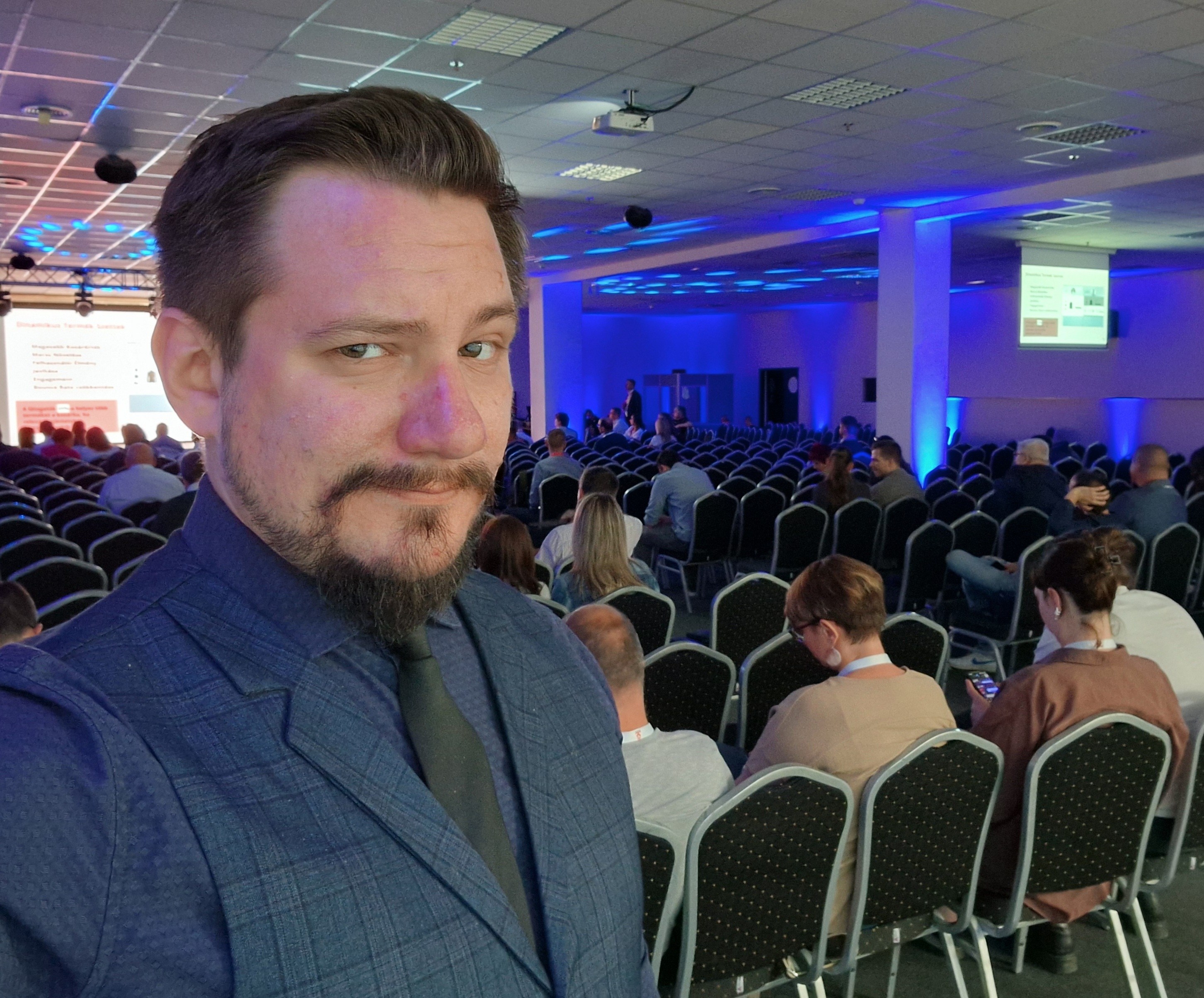 Blog - Magyar Ekereskedelem Napja percről percre 17:03 - Benyó Dániel